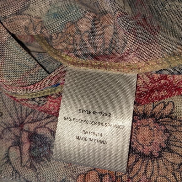 Johnny Was Natalie 3/4 Sleeve Mesh Tee in Sage Pink sz XS​​ - Picture 14 of 16